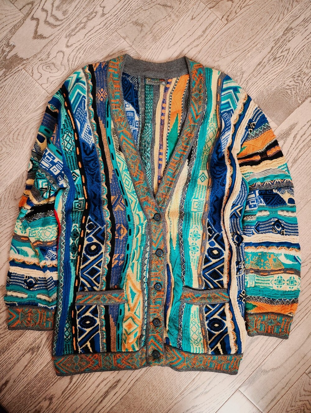 Vintage 90s COOGI Australia 100% Wool Cardigan Small
